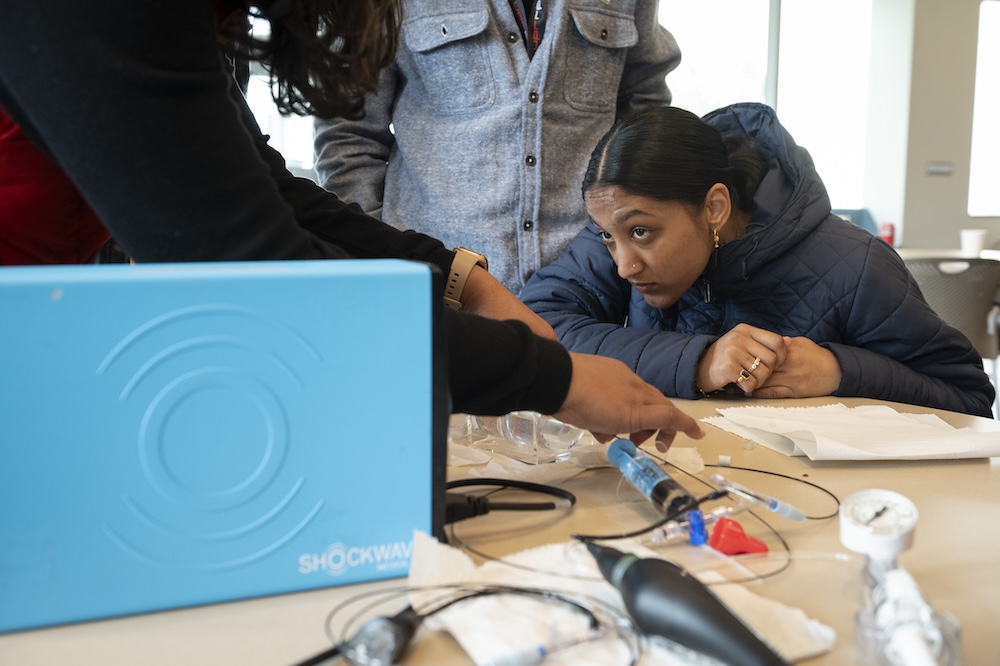 DxD Pathways Program Prepares Students to Thrive in Medtech